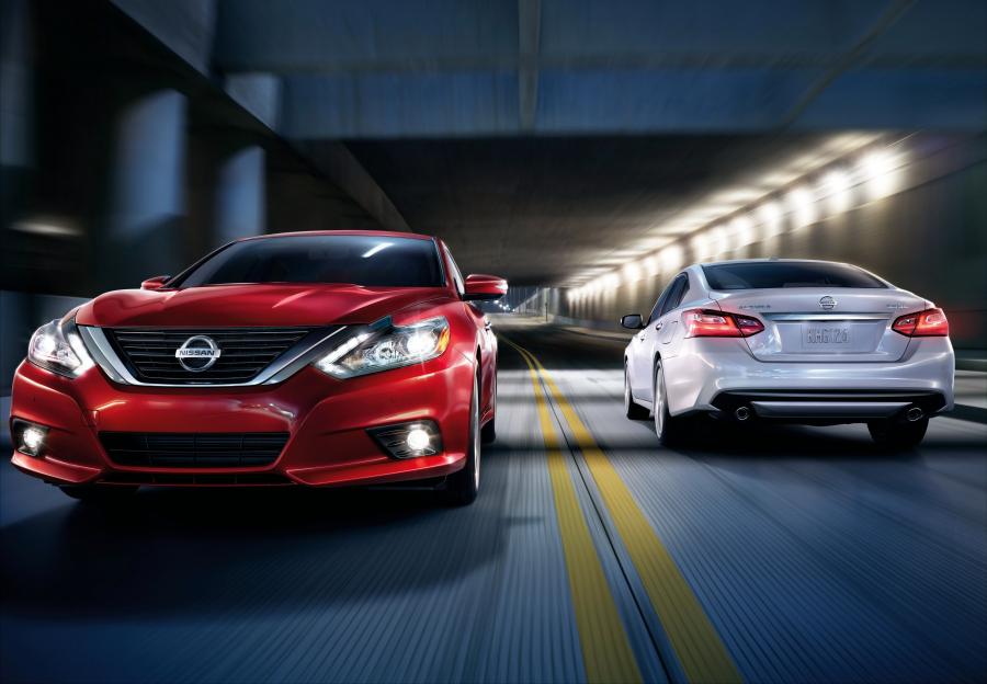  Nissan Altima 2016 года  (US) (фото 4 из 5)